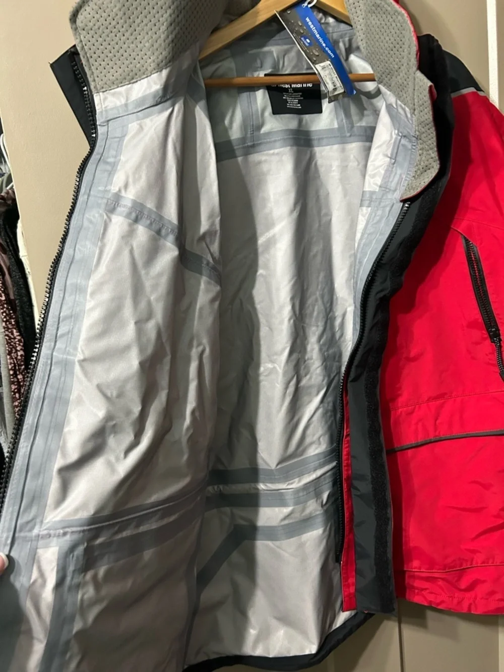 West Marine Third Reef 3L foul weather jacket Nautical Boating NWT Red Black Yel